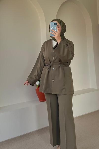 Kadın Düğme Detaylı Krep Pantolon Takım Haki