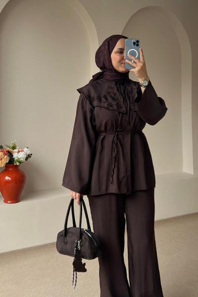 Kadın Nakışlı Mendil Yaka Pantolon Takım Kahverengi