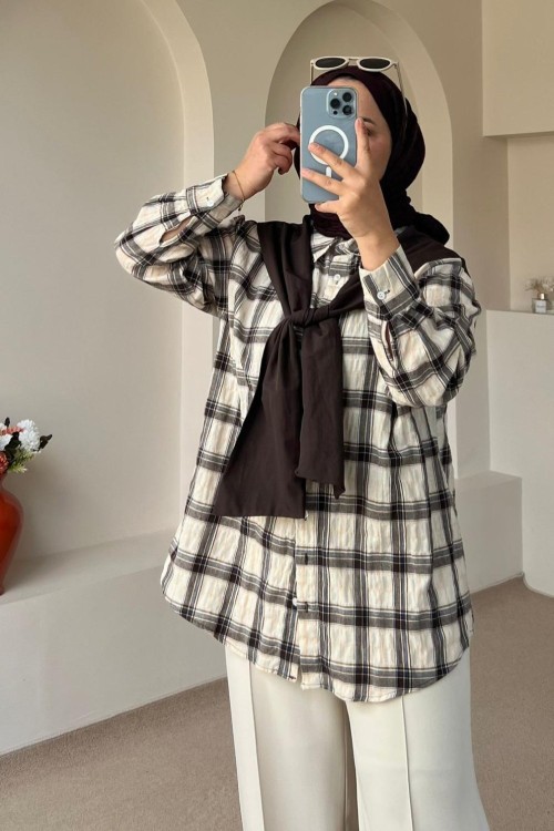 Kadın Garnili Fırfırlı Gömlek  Bej